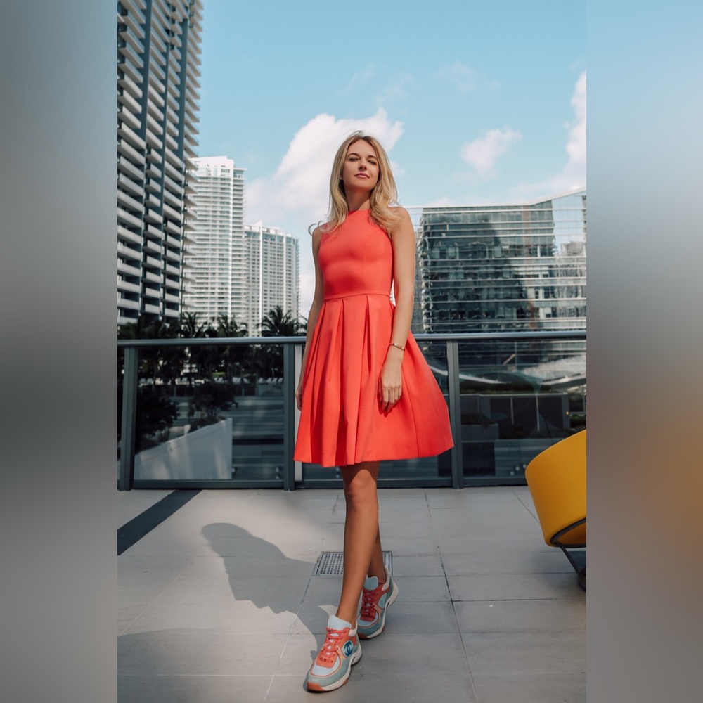 Baby doll woman midi dress